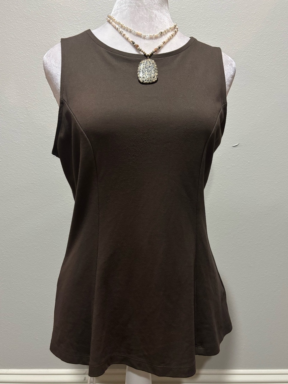 Adrienne Vittadini Sleeveless Peplum Top Chocolate Brown Sz M